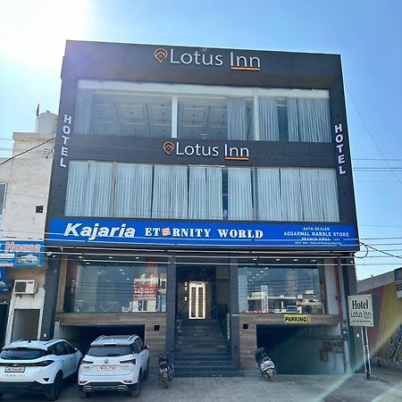 Hotel Lotus Inn Sirsa Kültér fotó